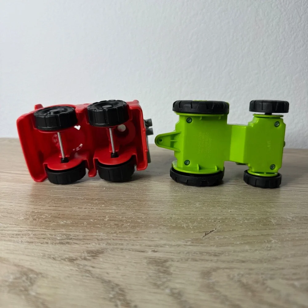 Fisher-Price Little People Red‎ Fire Truck and Helpful Harvester Green Tractor